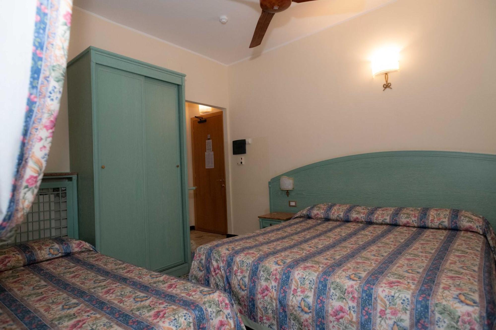 Hotel Magnolia Albenga Eksteriør bilde