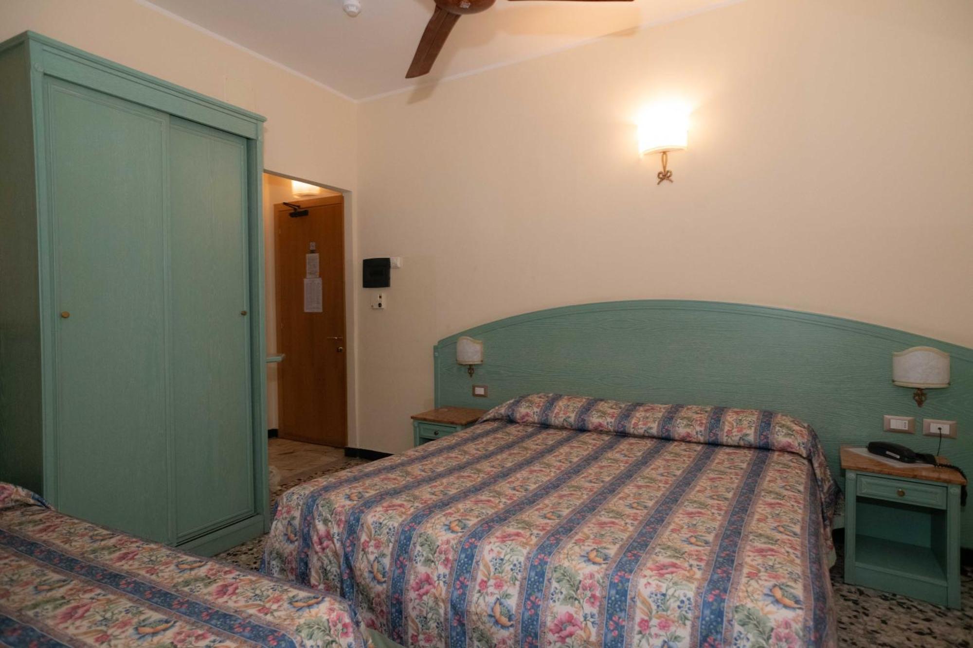 Hotel Magnolia Albenga Eksteriør bilde