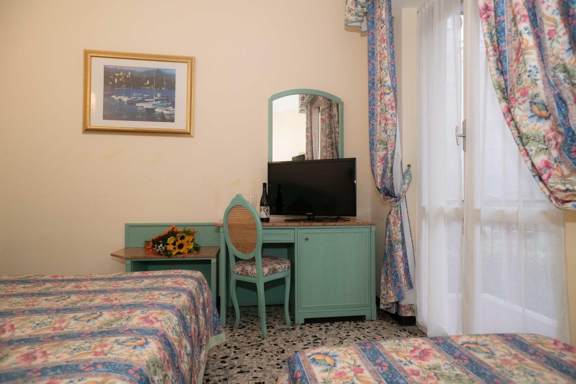 Hotel Magnolia Albenga Eksteriør bilde