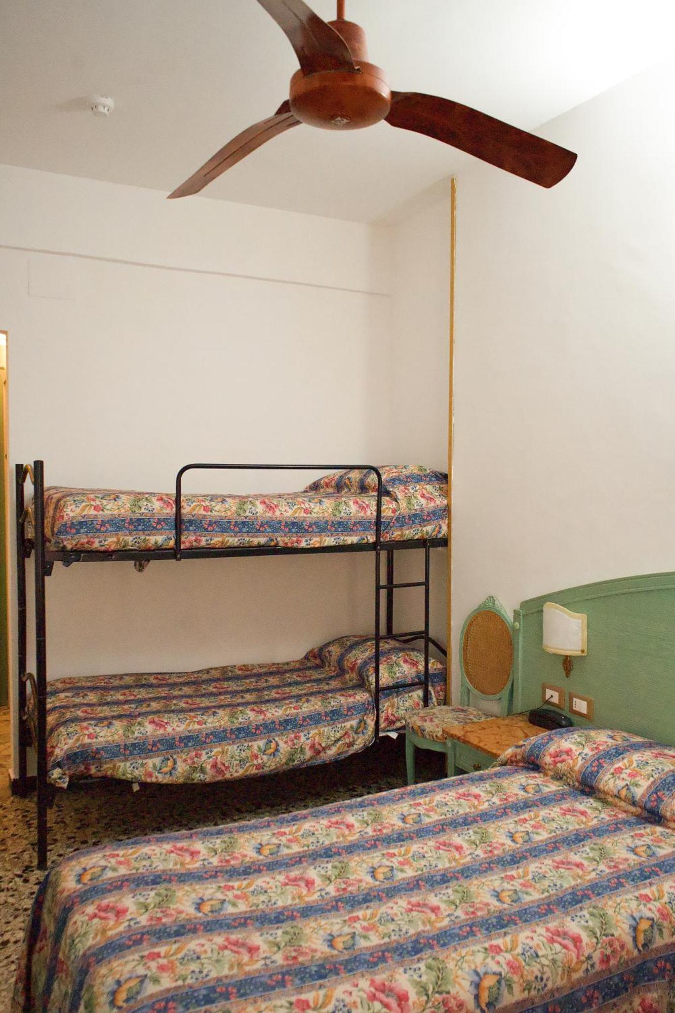 Hotel Magnolia Albenga Eksteriør bilde